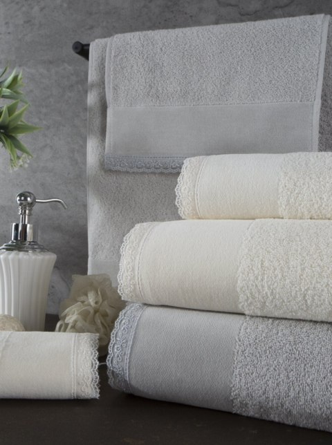 RĘCZNIK EMI (01) 30 X 50 CM BIAŁY