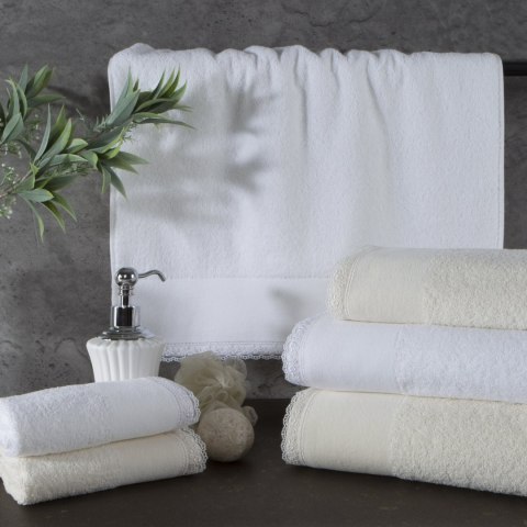 RĘCZNIK EMI (01) 30 X 50 CM BIAŁY