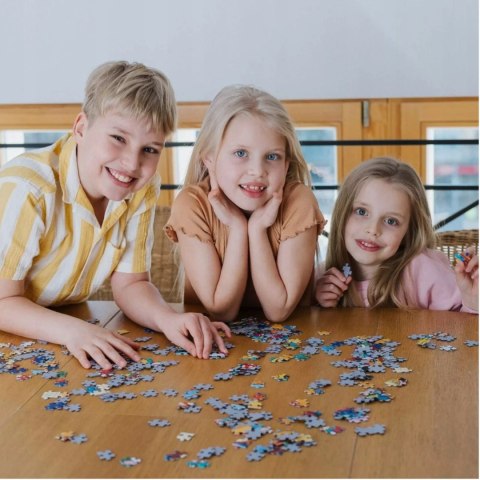 Puzzle 600 el. 40-lecie Trefl - 101 Dalmatyńczyków 37604