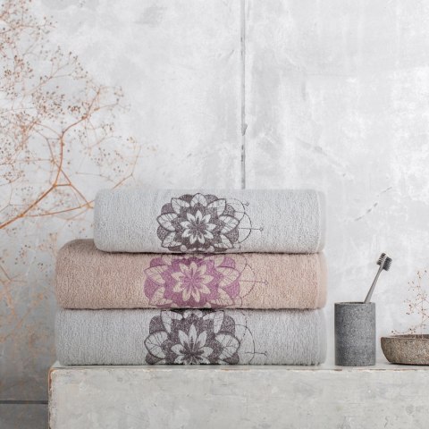 KOMPLET RĘCZNIKÓW EUROFIRANY 3 30X50 CM, 50X90 CM, 70X140 CM BIAŁY