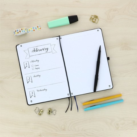 Notatnik_OXFORD SIGNATURE A5 96k 90g czarny, kropki, 100735232