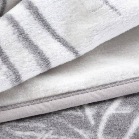 CIEPŁY KOC EUROFIRANY PLED AKRYL 220 X 240 NARZUTA BIAŁY