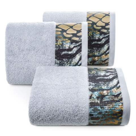 RĘCZNIK CARLA 70X140 CM SREBRNY