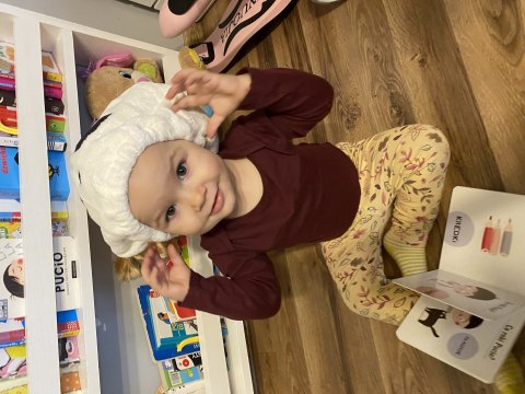 SZYBKOSCHNĄCY RĘCZNIK CZEPEK TURBAN 4W1 8253 C