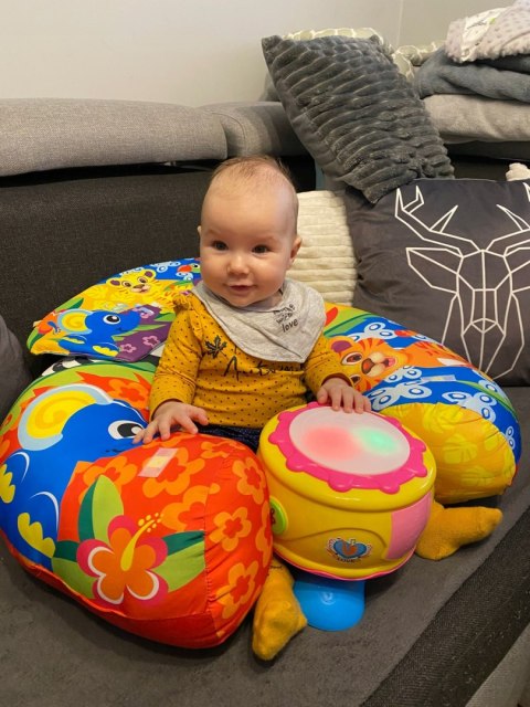 Poduszka wałek rogal do nauki siadania 028-17