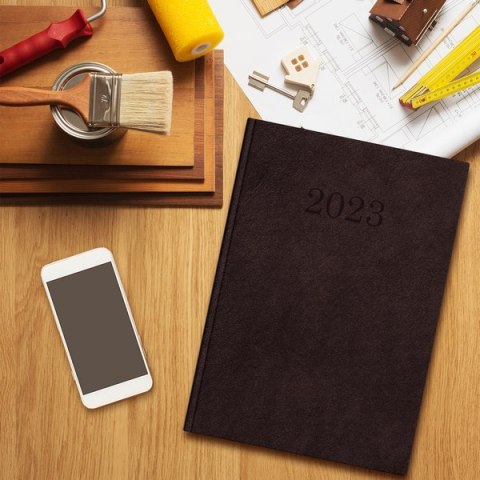 Kalendarz Top 2000 Standard 2023 A5 dzienny brązowy 400165186