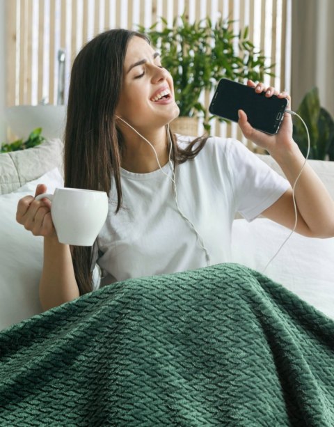 CIEPŁY KOC EUROFIRANY PLED D91 CINDY3 150X200 MIOD 150X200 NARZUTA MIODOWY