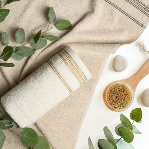 RĘCZNIK AMANDA (06) 70X140 CM BUTELKOWY ZIELONY