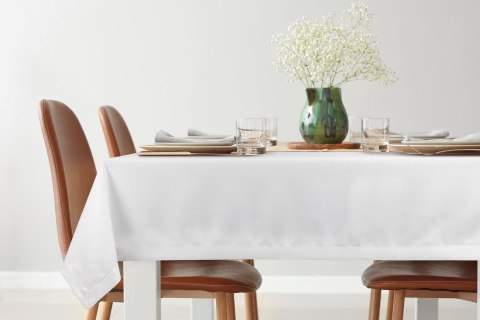 OBRUS JULIA 140X240 CM BIAŁY