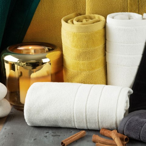 RĘCZNIK LINEA (07) 30X50 CM BUTELKOWY ZIELONY