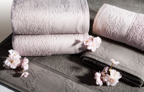 RĘCZNIK ANGIE (03) 50X90 CM BRĄZOWY