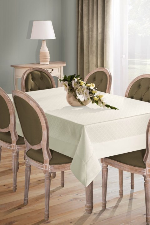 OBRUS EUROFIRANY KLARA 2 160X350 CM KREMOWY