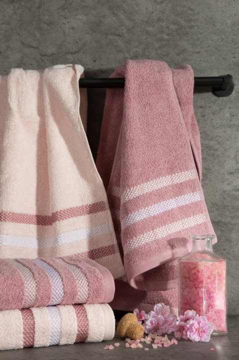 RĘCZNIK GRACJA (16) 70X140 CM